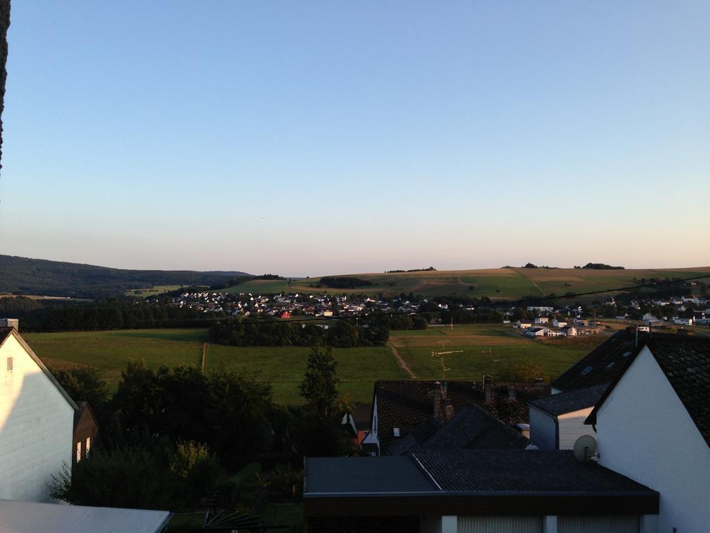 Wohnraum Hotel & Gaestehaus Gusterath 外观 照片