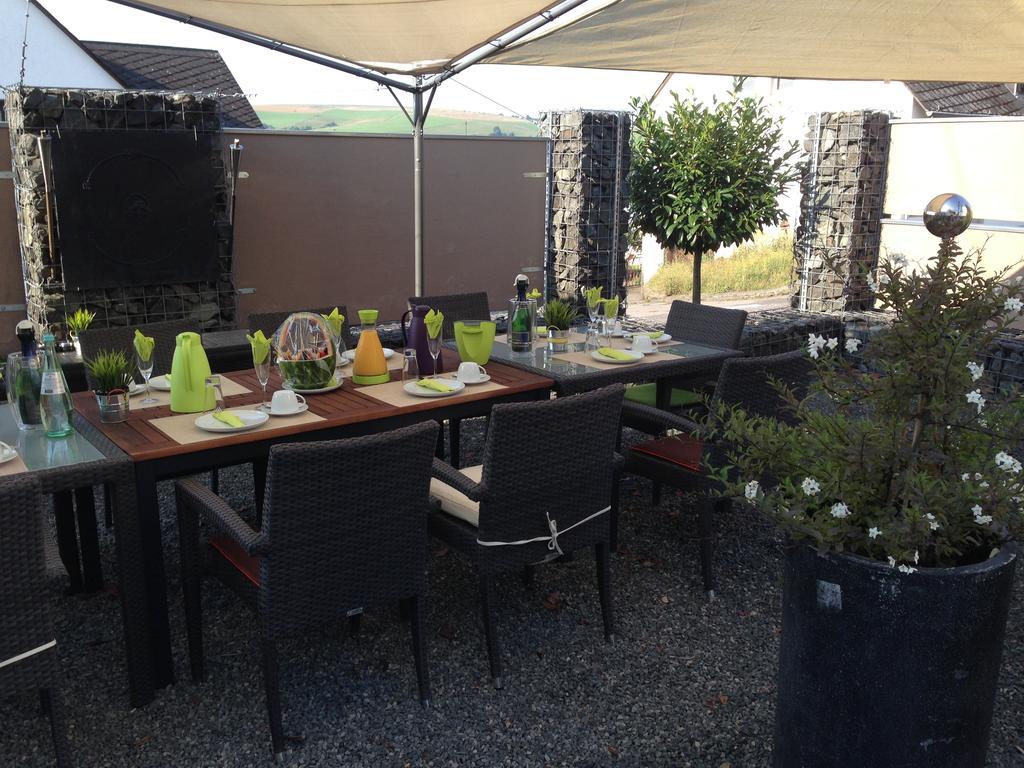 Wohnraum Hotel & Gaestehaus Gusterath 外观 照片